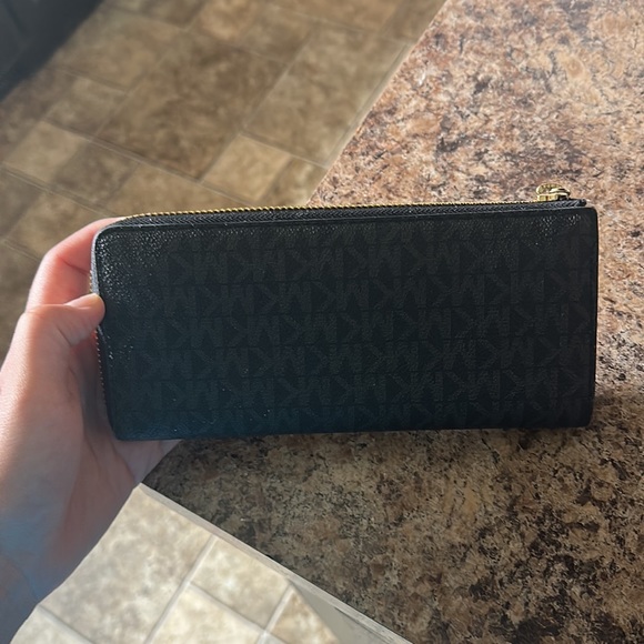 Brand new, used twice. - Picture 2 of 3